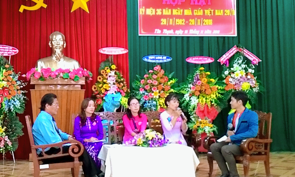 Long An họp mặt truyền thống 36 năm ng&agrave;y nh&agrave; gi&aacute;o Việt Nam