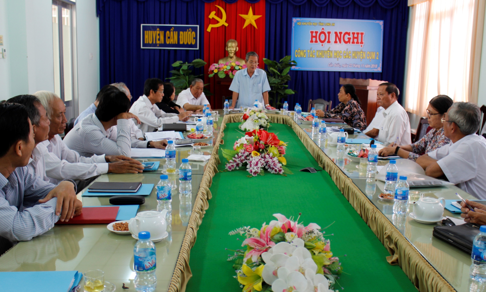 Hội khuyến học tỉnh Long An tổ chức họp cụm số 2 tại Cần Đước