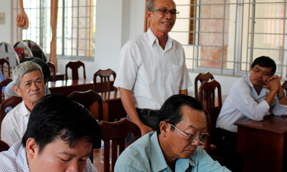 Đại biểu HĐND huyện Cần Đước tiếp x&uacute;c cử tri x&atilde; T&acirc;n &Acirc;n v&agrave; Phước Tuy