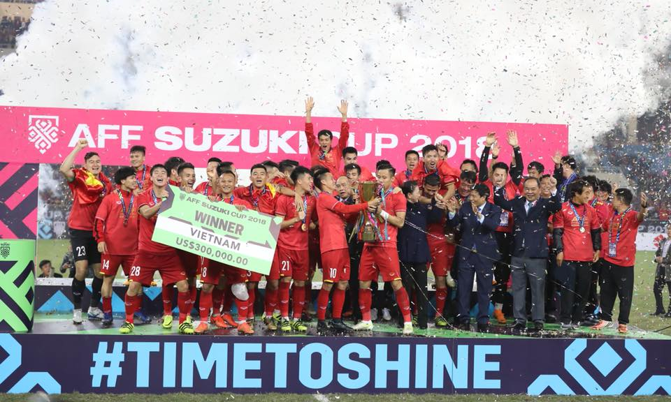 Việt Nam ch&iacute;nh thức vượt Ph&aacute;p, trở th&agrave;nh đội c&oacute; chuỗi bất bại d&agrave;i nhất thế giới