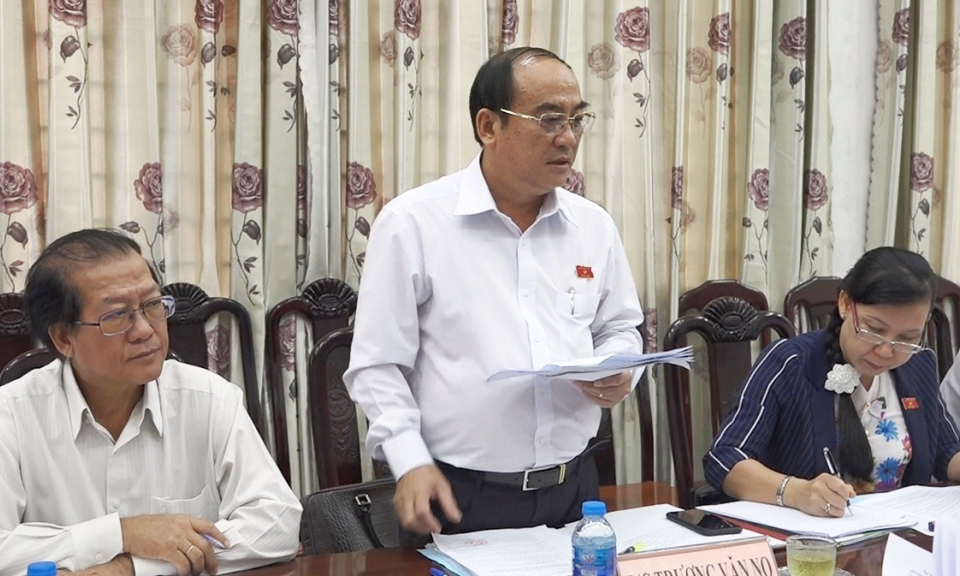 Đo&agrave;n ĐBQH tỉnh Long An gi&aacute;m s&aacute;t quản l&yacute;, sử dụng đất đai đ&ocirc; thị