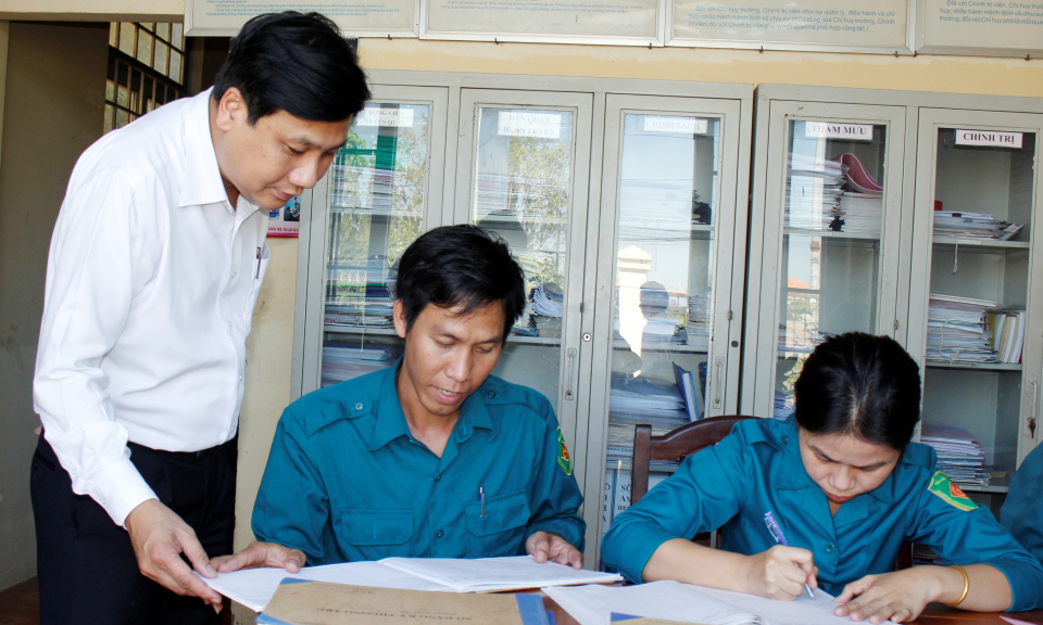 Cần Đước: Kiểm tra c&ocirc;ng t&aacute;c cải c&aacute;ch h&agrave;nh ch&iacute;nh x&atilde; Phước Đ&ocirc;ng