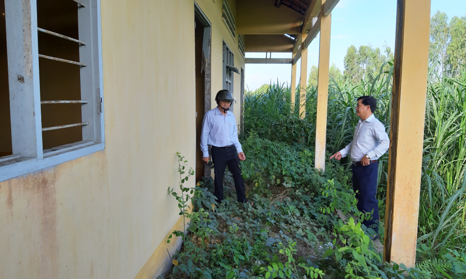 T&acirc;n Thạnh: Kiểm tra t&igrave;nh h&igrave;nh sử dụng đất c&ocirc;ng tại x&atilde; Nhơn Ho&agrave; Lập