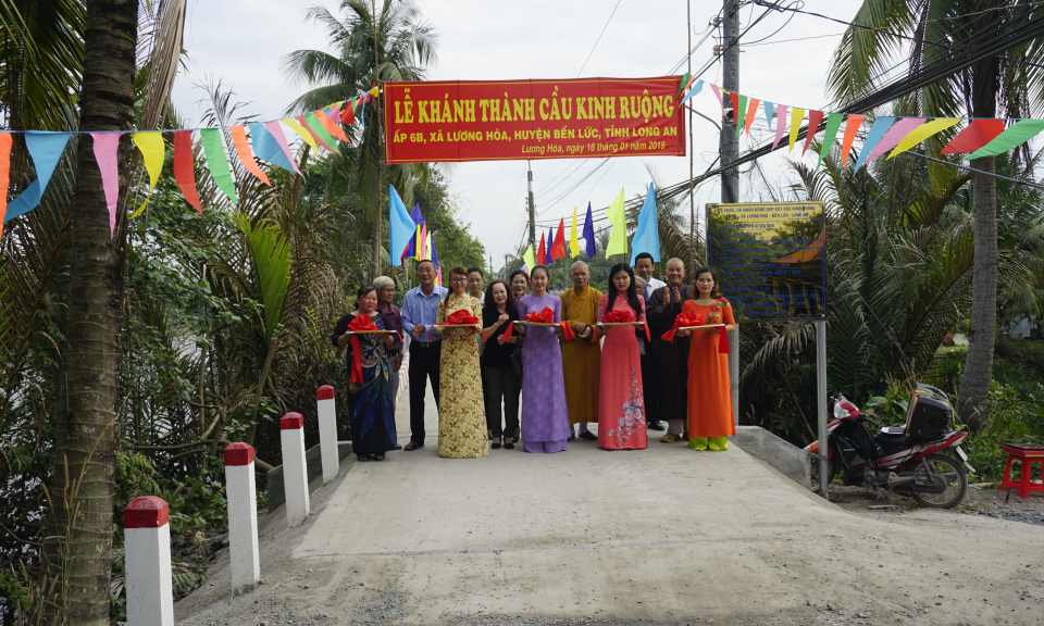 Bến Lức: Kh&aacute;nh th&agrave;nh cầu giao th&ocirc;ng n&ocirc;ng th&ocirc;n