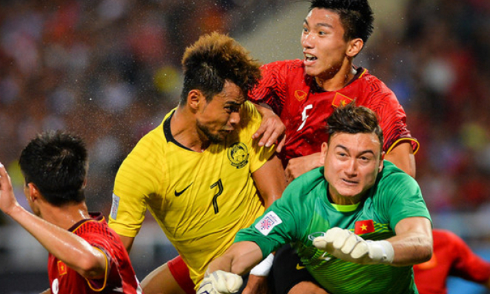 Văn L&acirc;m giải th&iacute;ch l&yacute; do chuyển sang CLB Muangthong United của Th&aacute;i Lan