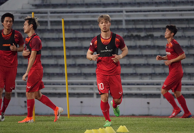 Tuyển Việt Nam: Thầy Park giải cứu Công Phượng thế nào?