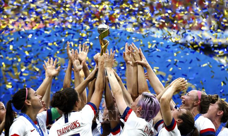 New York tổ chức diễu h&agrave;nh mừng chiến thắng của đội tuyển b&oacute;ng đ&atilde; nữ Mỹ