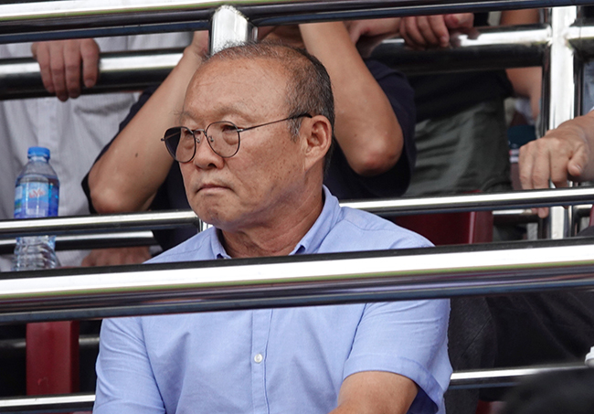 Tuyển Việt Nam và nhân tố bí ẩn của thầy Park đấu Thái Lan