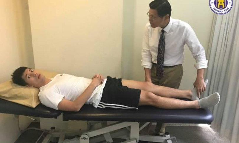 Đ&igrave;nh Trọng b&aacute;o tin dữ với HLV Park Hang Seo trước SEA Games