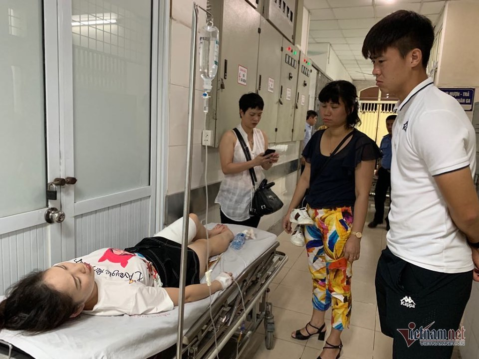 Tổng cục TDTT yêu cầu chấn chỉnh nạn pháo sáng ở V-League