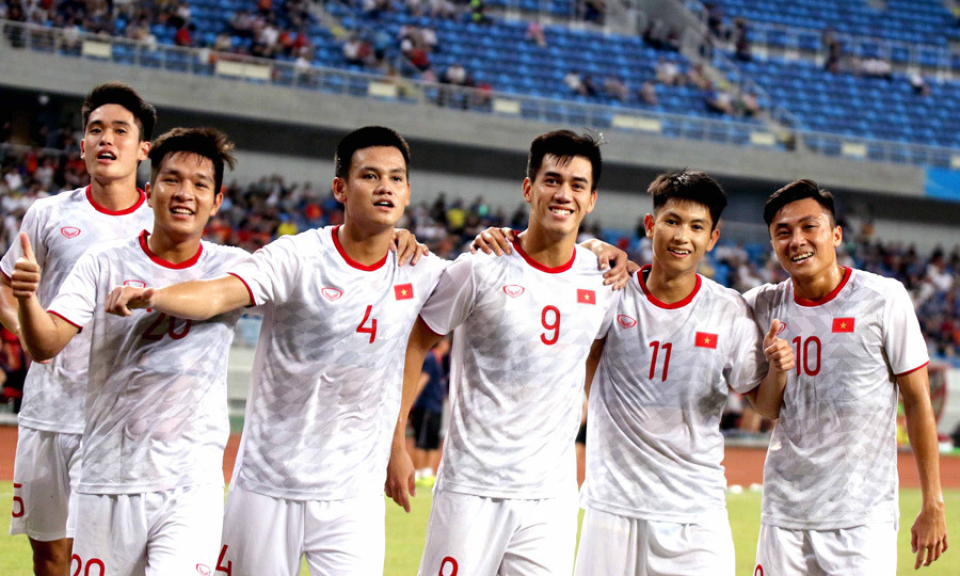 B&aacute;o H&agrave;n tr&uacute;t mưa khen U22 Việt Nam, ch&ecirc; Trung Quốc đ&aacute; buồn tẻ