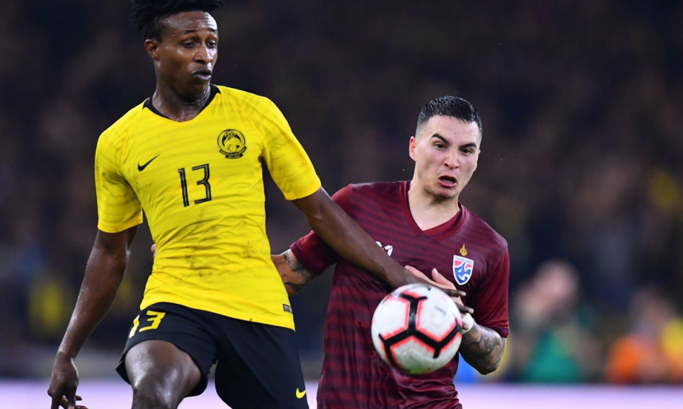 Th&aacute;i Lan lộ điểm yếu, căng thẳng đấu tuyển Việt Nam