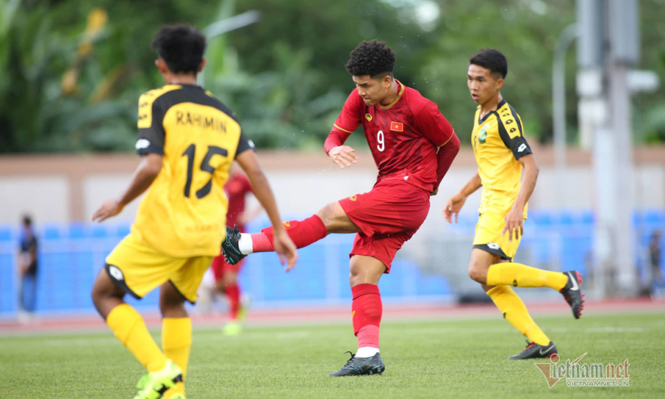 U22 Việt Nam thắng to ra qu&acirc;n SEA Games: Vui nhưng chưa sướng