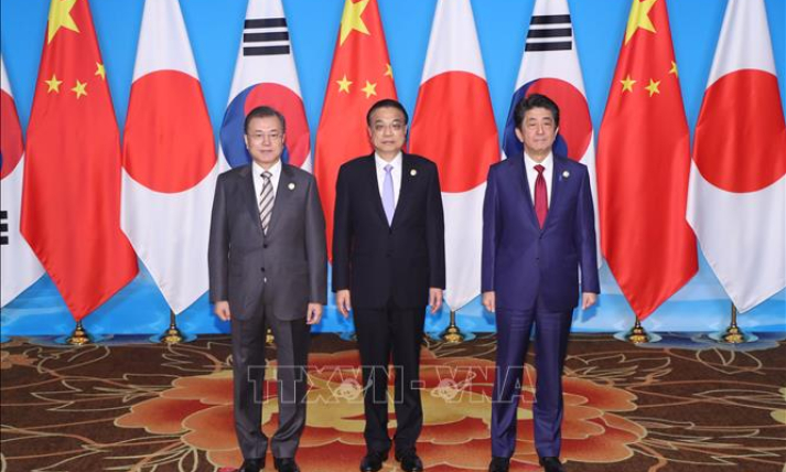 L&atilde;nh đạo Trung Quốc, H&agrave;n Quốc, Nhật Bản hội đ&agrave;m ba b&ecirc;n