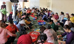 ‘G&oacute;i y&ecirc;u thương’ gửi về v&ugrave;ng lũ