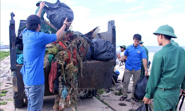 B&igrave;nh Thuận kết nối c&aacute;c nguồn lực trong việc giảm thiểu r&aacute;c thải đại dương