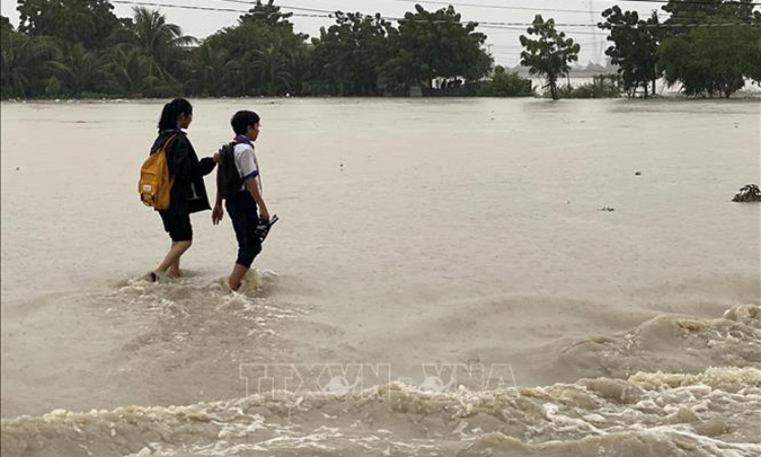 Trung Bộ v&agrave; T&acirc;y Nguy&ecirc;n mưa to đến rất to, nguy cơ cao xảy ra lũ qu&eacute;t, sạt lở đất