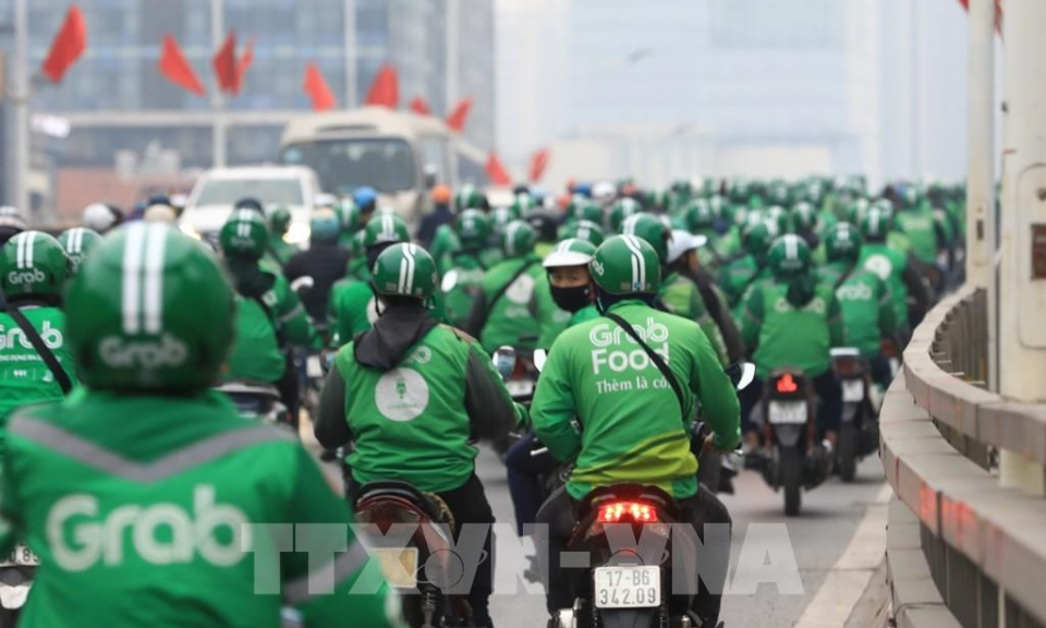 Grab chưa th&ocirc;ng tin r&otilde; với cơ quan thuế l&yacute; do tăng gi&aacute; cước v&agrave; mức chiết khấu