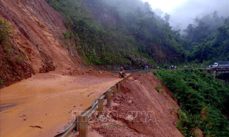 N&acirc;ng cao chất lượng cảnh b&aacute;o lũ qu&eacute;t, sạt lở đất