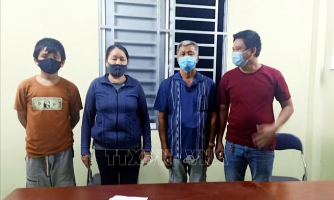 An Giang đưa 4 người nhập cảnh tr&aacute;i ph&eacute;p đi c&aacute;ch ly y tế tập trung