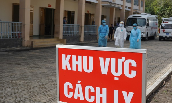 Gần 100 trường hợp tiếp x&uacute;c gần với hai ca bệnh nhập cảnh tr&aacute;i ph&eacute;p về TP Hồ Ch&iacute; Minh c&oacute; kết quả &acirc;m t&iacute;nh lần 3