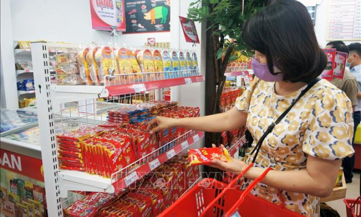 Chuyển động thị trường b&aacute;n lẻ -Thực hiện chiến lược b&aacute;m s&aacute;t thị trường