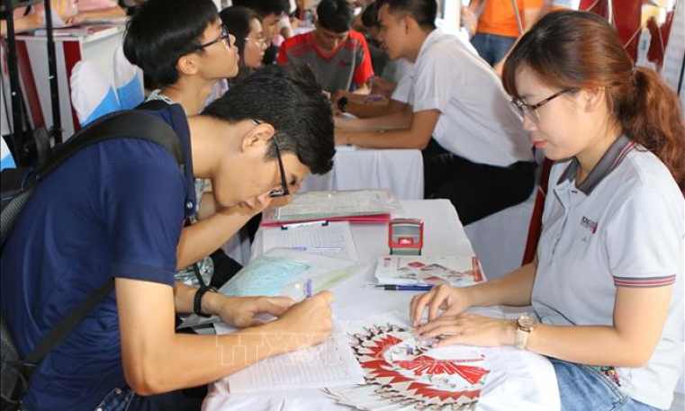 S&ocirc;i động nhu cầu tuyển dụng sau kỳ nghỉ Tết