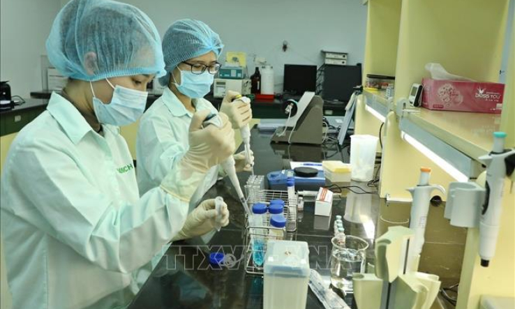 Đẩy mạnh c&aacute;c nghi&ecirc;n cứu phục vụ ph&ograve;ng, chống dịch COVID-19