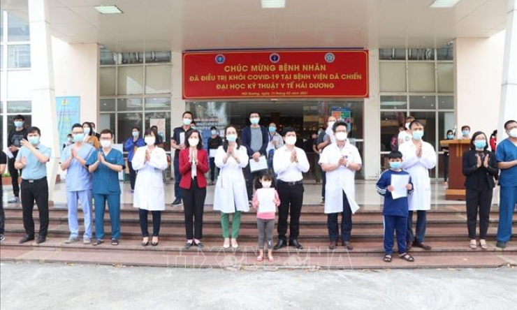 Ng&agrave;y Thầy thuốc Việt Nam 27/2: Những chiến sỹ &aacute;o trắng nơi t&acirc;m dịch Hải Dương