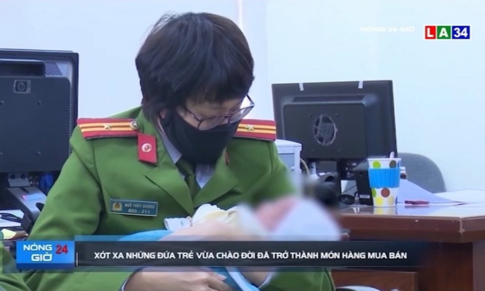 X&oacute;t xa những đứa trẻ vừa ch&agrave;o đời đ&atilde; h&agrave;nh m&oacute;n h&agrave;ng mua b&aacute;n