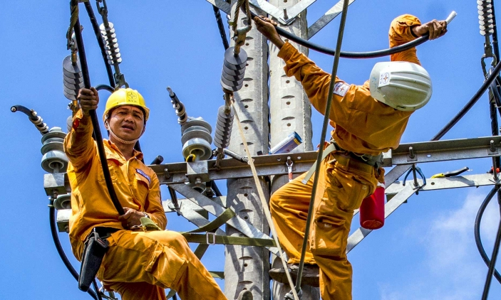 Ng&agrave;nh điện miền Nam lưu &yacute; kh&aacute;ch h&agrave;ng sử dụng điện hiệu quả m&ugrave;a nắng n&oacute;ng