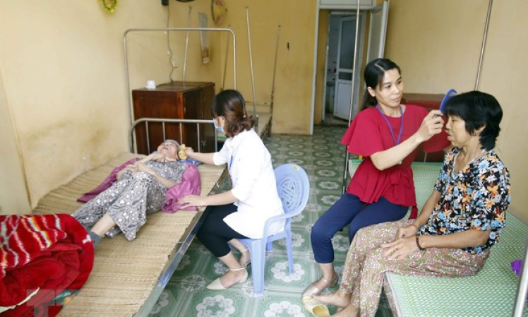 Tăng mức chuẩn trợ gi&uacute;p x&atilde; hội l&ecirc;n 360.000 đồng/th&aacute;ng từ ng&agrave;y 1/7/2021