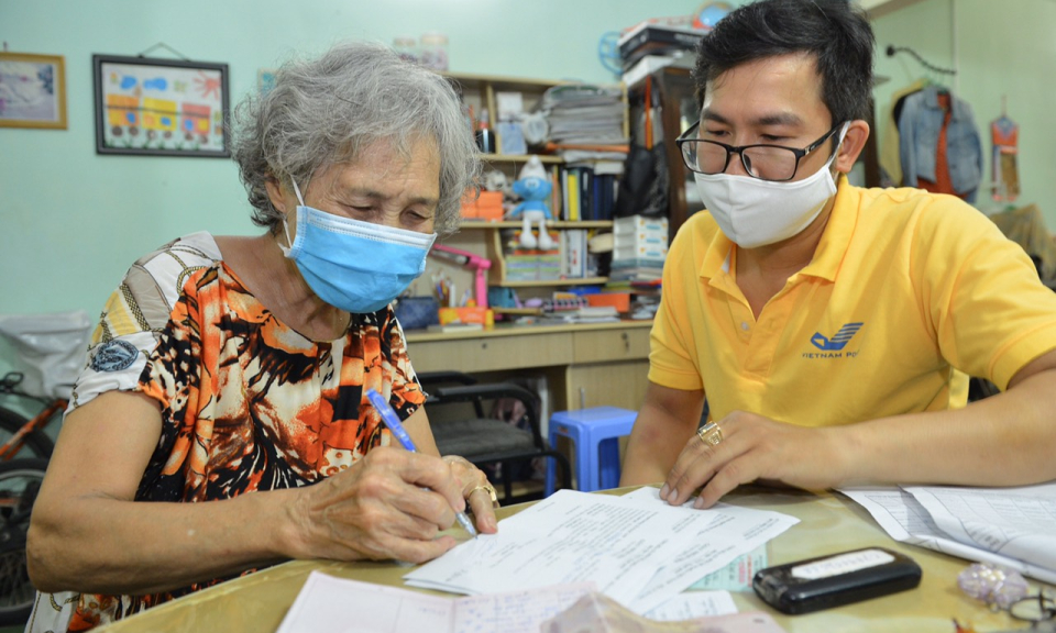 Khuyến kh&iacute;ch lao động bảo lưu thời gian đ&oacute;ng, kh&ocirc;ng r&uacute;t BHXH một lần