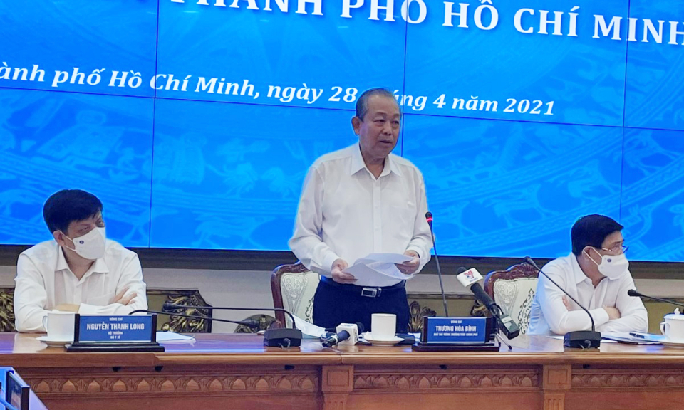 Hai mẹ con sản phụ nhập cảnh tr&aacute;i ph&eacute;p từ Campuchia đến Bệnh viện Từ Dũ kh&aacute;m bệnh