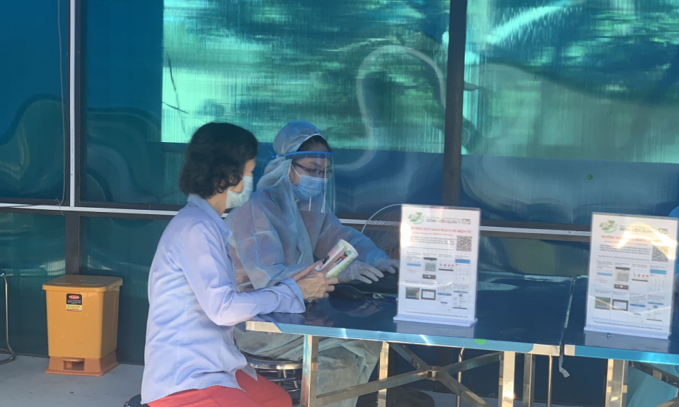 Sản phụ gian dối yếu tố dịch tễ sẽ bị xử l&yacute; h&agrave;nh ch&iacute;nh hay h&igrave;nh sự?