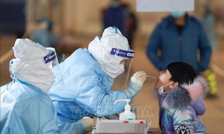 Quảng Ch&acirc;u (Trung Quốc) chạy đua với c&aacute;c bi&ecirc;́n th&ecirc;̉ virus SARS-CoV-2 từ Ấn Độ