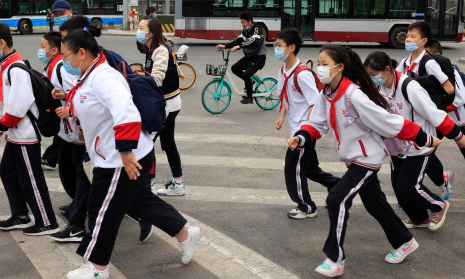 Trung Quốc thống k&ecirc; thừa 14 triệu trẻ em trong điều tra d&acirc;n số?