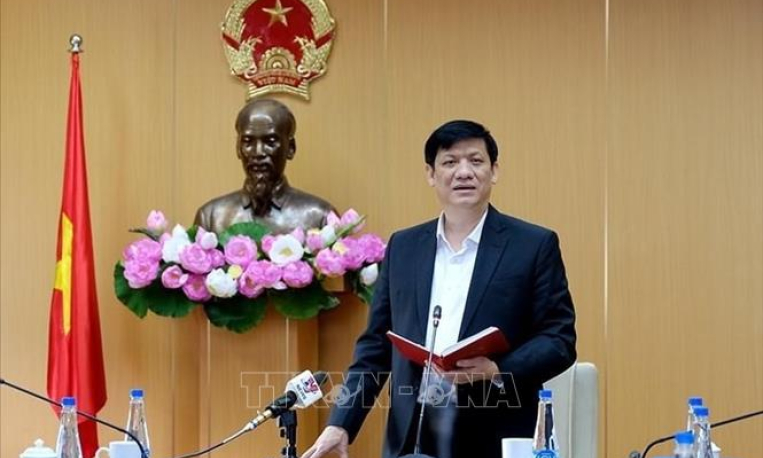 Bộ trưởng Bộ Y tế: C&aacute;c địa phương căn cứ t&igrave;nh h&igrave;nh dịch COVID-19 để gi&atilde;n c&aacute;ch ph&ugrave; hợp