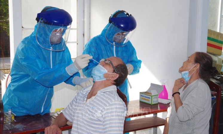 TP Hồ Ch&iacute; Minh c&oacute; 68 trường hợp nhiễm SARS-CoV-2 li&ecirc;n quan đến 2 ổ dịch mới