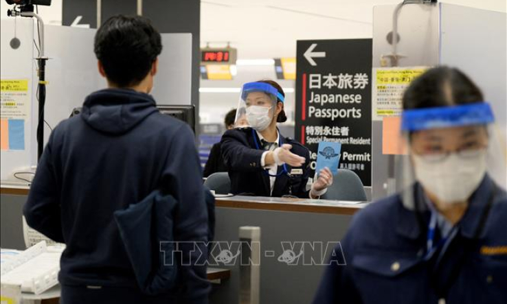 Nhật Bản sẽ siết chặt kiểm so&aacute;t đối với c&aacute;c du kh&aacute;ch đến từ Việt Nam, Malaysia