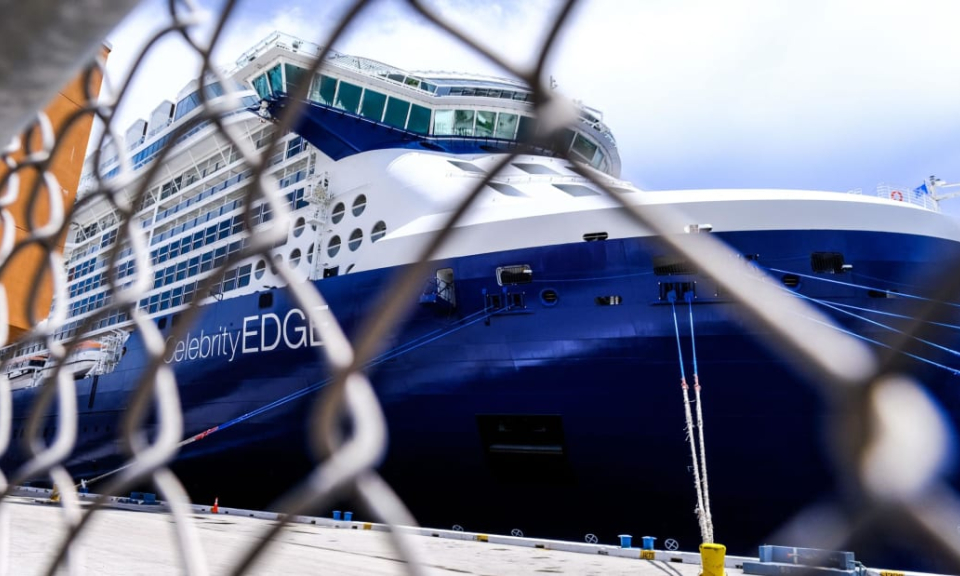 Từ thảm hoạ COVID-19, du thuyền th&agrave;nh &lsquo;nơi nghỉ dưỡng an to&agrave;n nhất&rdquo; hiện nay