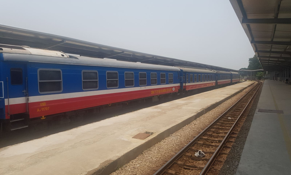 Đường sắt gỡ kh&oacute; khi bị lỗ nặng v&igrave; dịch COVID-19
