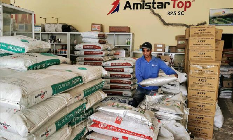 Giải ph&aacute;p n&agrave;o k&igrave;m đ&agrave; tăng gi&aacute; ph&acirc;n b&oacute;n?