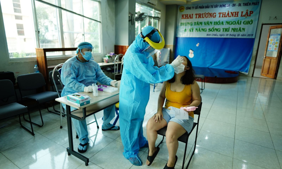 H&agrave;ng ng&agrave;n lao động TP Hồ Ch&iacute; Minh gặp kh&oacute; v&igrave; quy định c&aacute;ch ly của tỉnh Đồng Nai