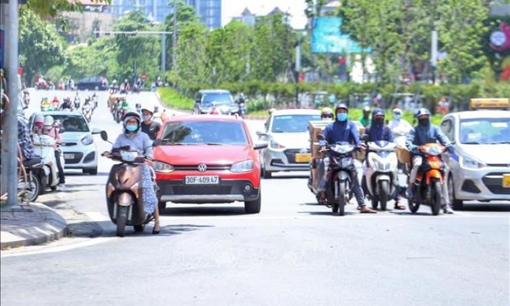 Chỉ số tia cực t&iacute;m g&acirc;y hại rất cao ở Bắc Bộ v&agrave; Nam Bộ