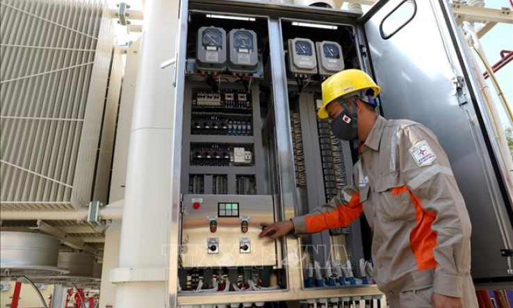 X&acirc;y dựng kịch bản đảm bảo truyền tải điện an to&agrave;n m&ugrave;a nắng n&oacute;ng