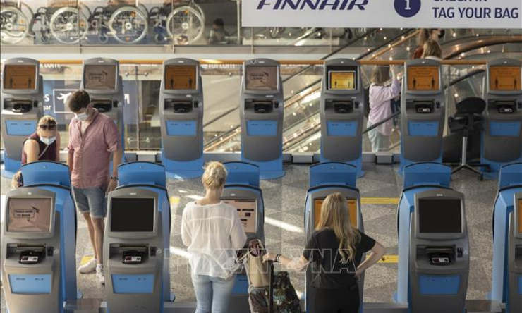 Biến thể Delta c&oacute; thể cản trở việc sử dụng ‘hộ chiếu vaccine’ tại EU