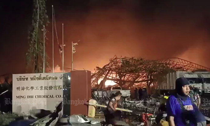 Nổ nh&agrave; m&aacute;y h&oacute;a chất kinh ho&agrave;ng tại Th&aacute;i Lan