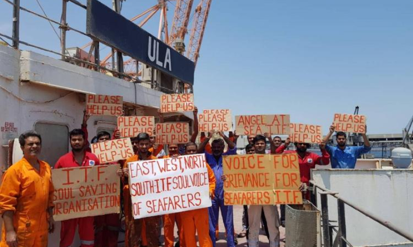 200.000 thuyền vi&ecirc;n mắc kẹt giữa biển v&agrave; bị đối xử thậm tệ suốt 2 năm v&igrave; COVID-19