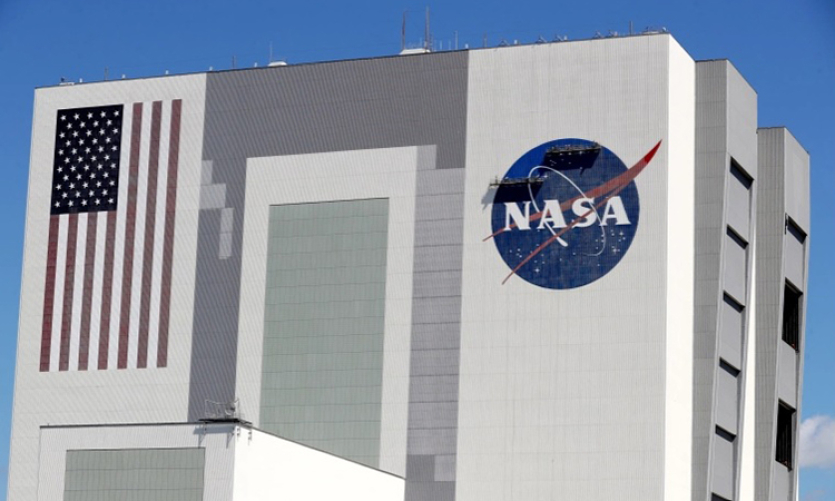 NASA k&yacute; hợp đồng chế tạo t&agrave;u vũ trụ năng lượng hạt nh&acirc;n